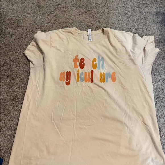Wandering Maverick  Graphic T-Shirt - Picture 1 of 2